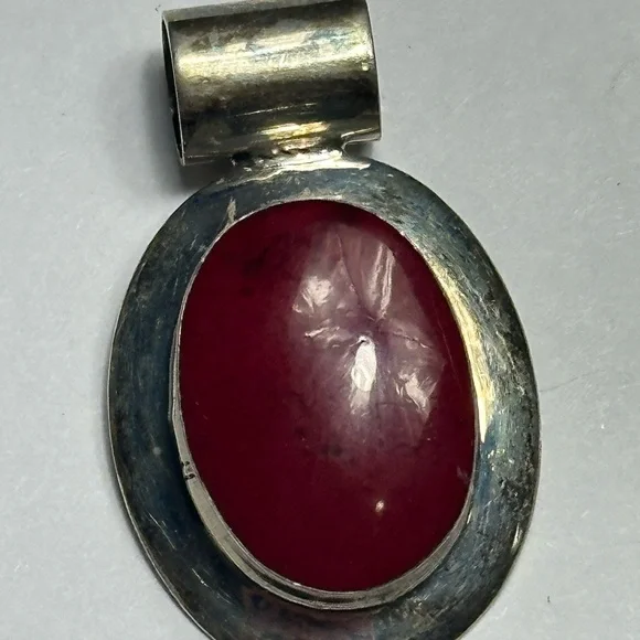 Red Coral & 925 Sterling Silver Oval Shape Pendant - Picture 2 of 6